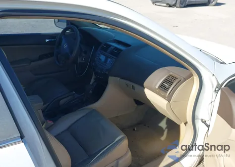 2006 Honda Accord 3.0 Ex z USA, uszkodzony, nr VIN 1HGCM66816A005844